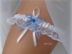 OZDOBA S FRANCOUZSKÝM ZÁVOJEM