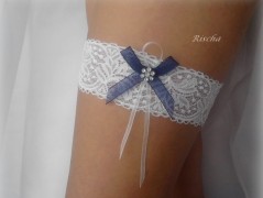 OZDOBA S FRANCOUZSKÝM ZÁVOJEM