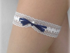 OZDOBA S FRANCOUZSKÝM ZÁVOJEM