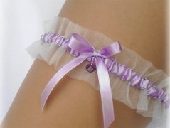 OZDOBA S FRANCOUZSKÝM ZÁVOJEM