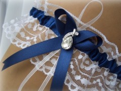 OZDOBA S FRANCOUZSKÝM ZÁVOJEM