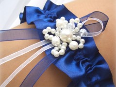 OZDOBA S FRANCOUZSKÝM ZÁVOJEM