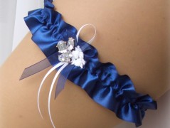 OZDOBA S FRANCOUZSKÝM ZÁVOJEM