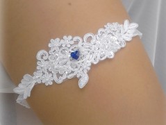 OZDOBA S FRANCOUZSKÝM ZÁVOJEM