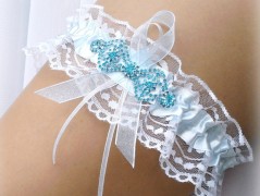 OZDOBA S FRANCOUZSKÝM ZÁVOJEM