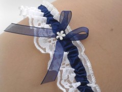 OZDOBA S FRANCOUZSKÝM ZÁVOJEM