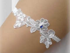 OZDOBA S FRANCOUZSKÝM ZÁVOJEM