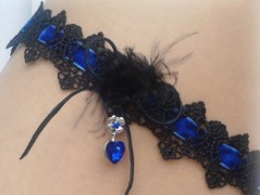 OZDOBA S FRANCOUZSKÝM ZÁVOJEM