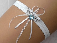 OZDOBA S FRANCOUZSKÝM ZÁVOJEM