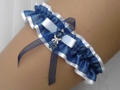 OZDOBA S FRANCOUZSKÝM ZÁVOJEM