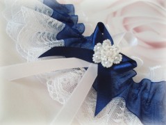 OZDOBA S FRANCOUZSKÝM ZÁVOJEM