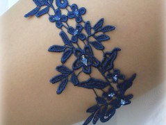 OZDOBA S FRANCOUZSKÝM ZÁVOJEM