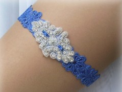 OZDOBA S FRANCOUZSKÝM ZÁVOJEM