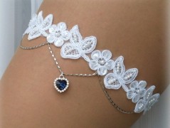 OZDOBA S FRANCOUZSKÝM ZÁVOJEM