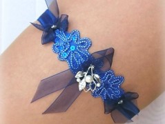 OZDOBA S FRANCOUZSKÝM ZÁVOJEM