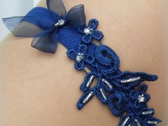 OZDOBA S FRANCOUZSKÝM ZÁVOJEM