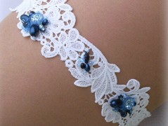 OZDOBA S FRANCOUZSKÝM ZÁVOJEM