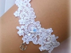 OZDOBA S FRANCOUZSKÝM ZÁVOJEM