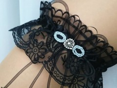 OZDOBA S FRANCOUZSKÝM ZÁVOJEM