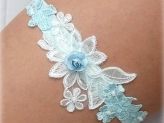 OZDOBA S FRANCOUZSKÝM ZÁVOJEM