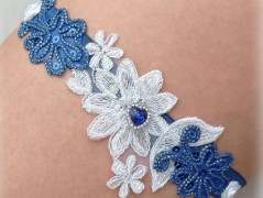 OZDOBA S FRANCOUZSKÝM ZÁVOJEM