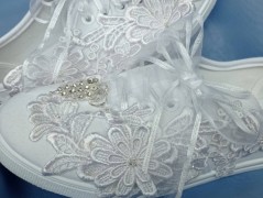 OZDOBA S FRANCOUZSKÝM ZÁVOJEM