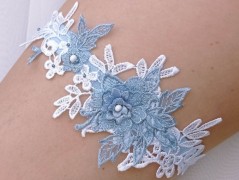 OZDOBA S FRANCOUZSKÝM ZÁVOJEM