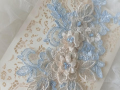 OZDOBA S FRANCOUZSKÝM ZÁVOJEM