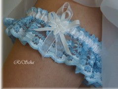 OZDOBA S FRANCOUZSKÝM ZÁVOJEM