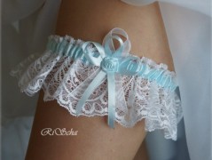 OZDOBA S FRANCOUZSKÝM ZÁVOJEM