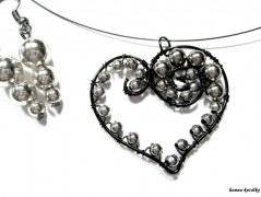 NÁUŠNICE - VÍNOVÝ ANDĚL - ANDĚLÍČEK