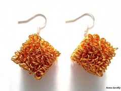 NÁUŠNICE - VÍNOVÝ ANDĚL - ANDĚLÍČEK