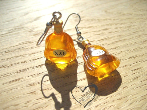 NÁUŠNICE - RUM SVĚTLÝ vtipné sranda náušnice pas 