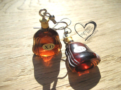 NÁUŠNICE - RUM TMAVÝ vtipné sranda náušnice pas 