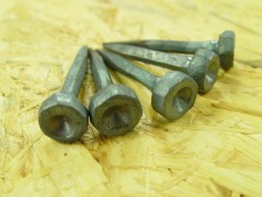 Kovaný vrut 12x60 surový