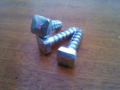 Kovaný vrut 12x60 surový