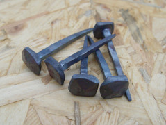 Kovaný vrut 12x60 surový