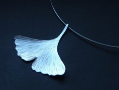 Nerezový přívěšek s larimarem