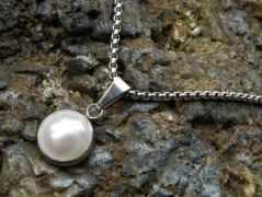 Nerezový přívěšek s larimarem