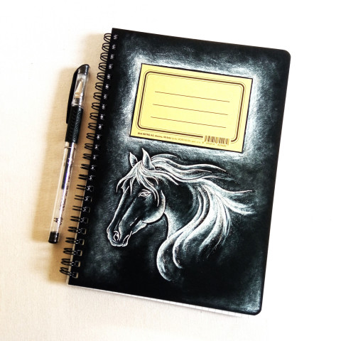 retro zápisník A5-STŘÍBRNÝ KŮŇ zápisník blok 