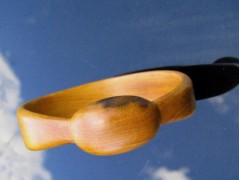 Dřevěný šperk - kruh