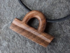 Dřevěný šperk - kruh