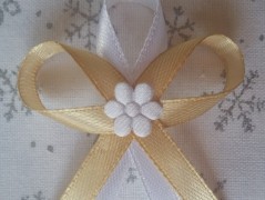 Světle fialové svatební vývazky