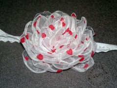 Srdíčko s bílou mašlí