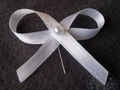 Srdíčko s bílou mašlí