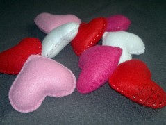 Srdíčko s bílou mašlí