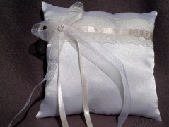 Srdíčko s bílou mašlí