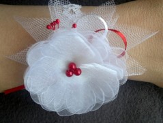 Srdíčko s bílou mašlí