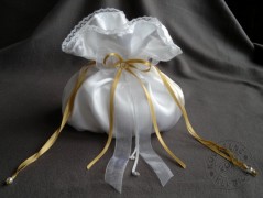 Srdíčko s bílou mašlí