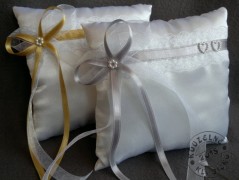 Srdíčko s bílou mašlí